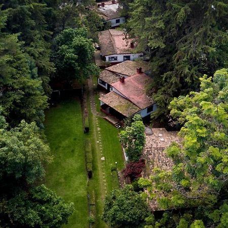 Lago Sol Hotel & Suites Tzintzuntzán エクステリア 写真