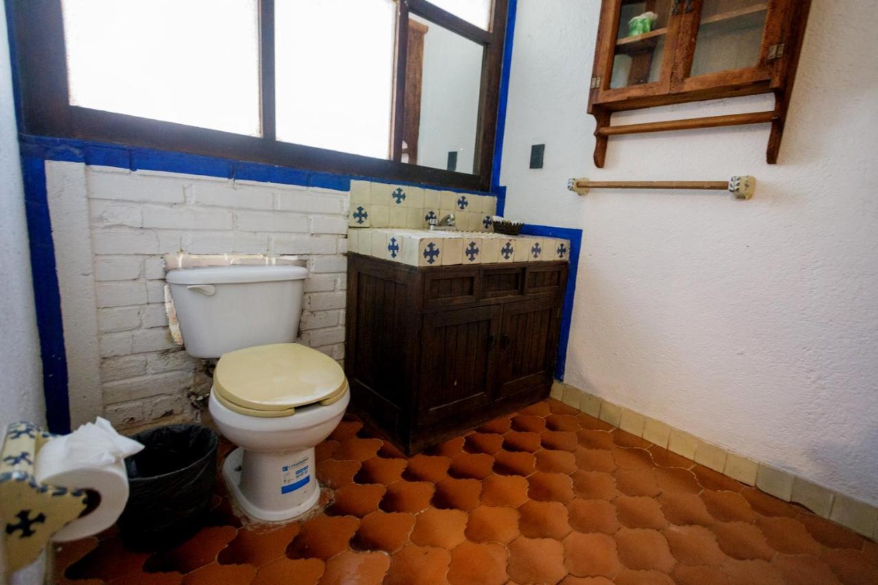 Lago Sol Hotel & Suites Tzintzuntzán エクステリア 写真