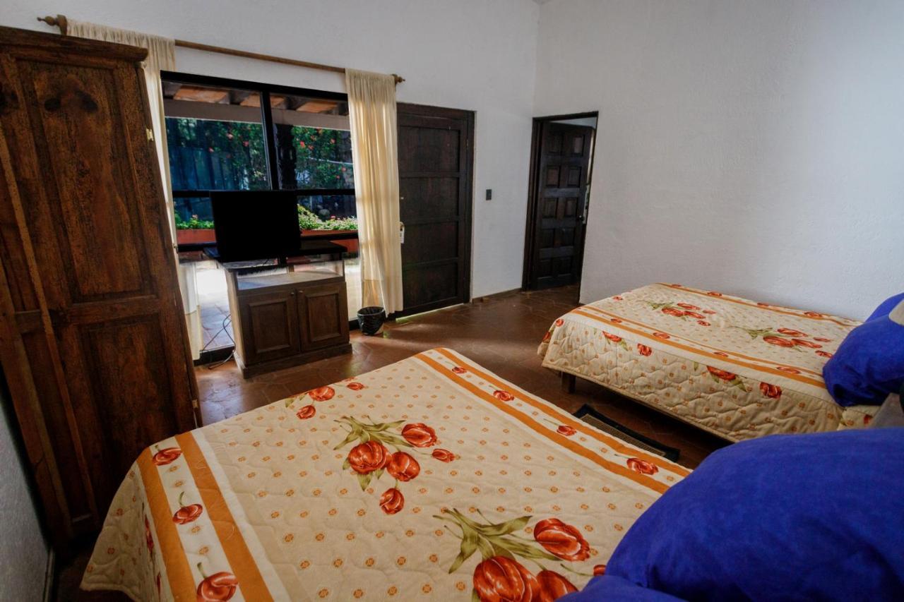 Lago Sol Hotel & Suites Tzintzuntzán エクステリア 写真