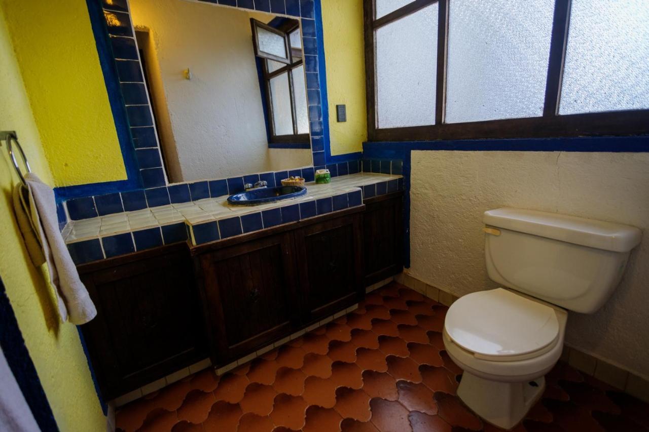 Lago Sol Hotel & Suites Tzintzuntzán エクステリア 写真
